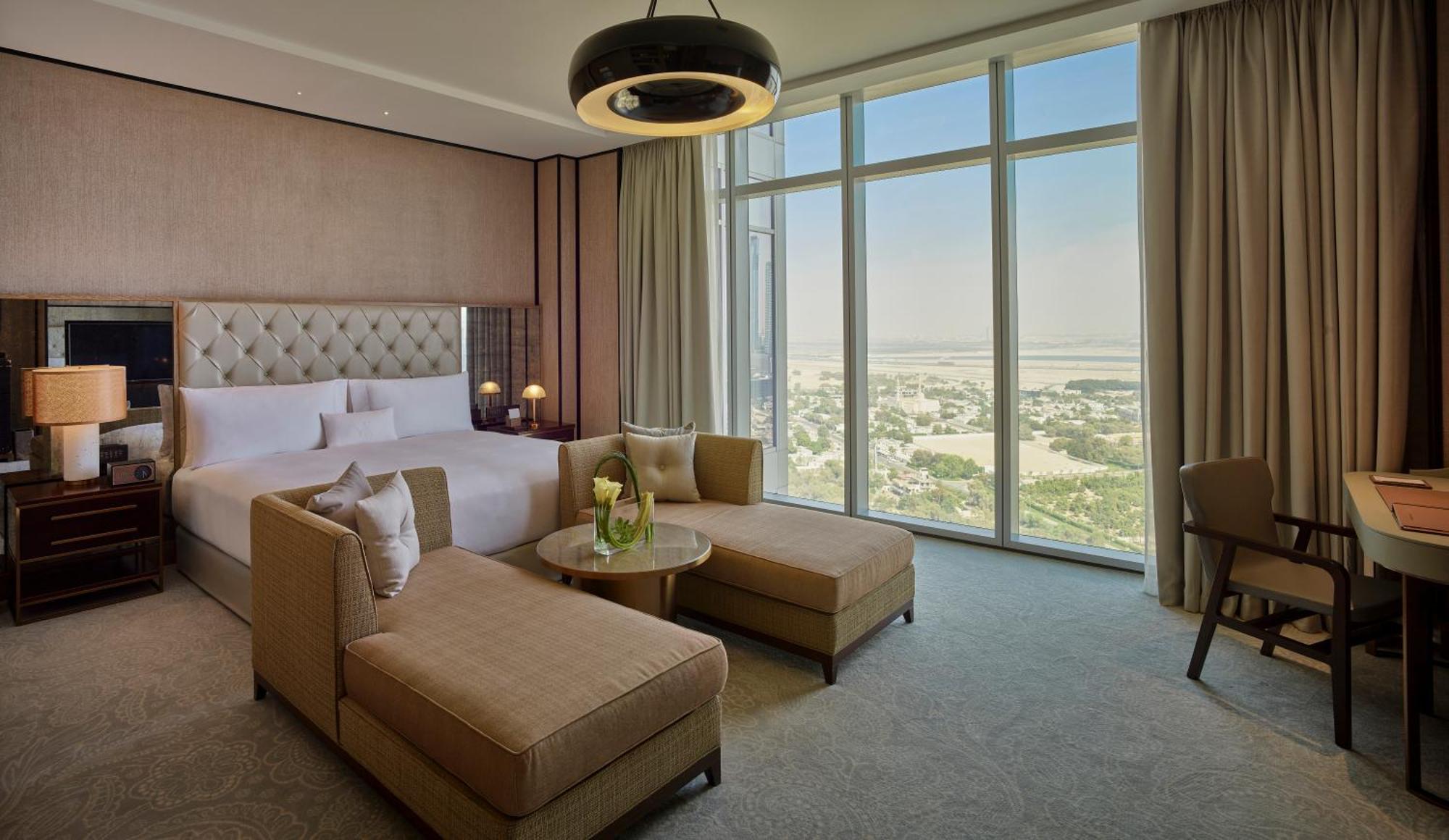 Waldorf Astoria Dubai International Financial Centre Hotel Luaran gambar A bedroom at the hotel